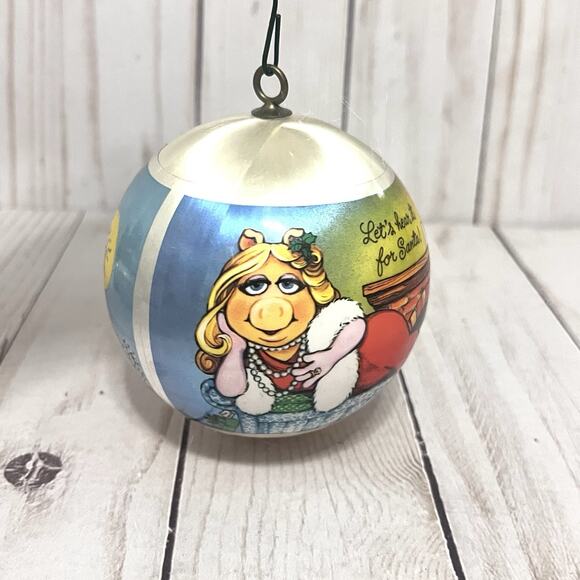 Hallmark Satin Ball Ornament Muppets 1981 Kermit as Santa Miss Piggy Christmas - Picture 8 of 8